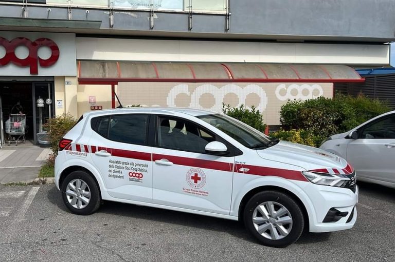 La CRI Bassa Sabina ha presentato la nuova Dacia acquistata con raccolta fondi