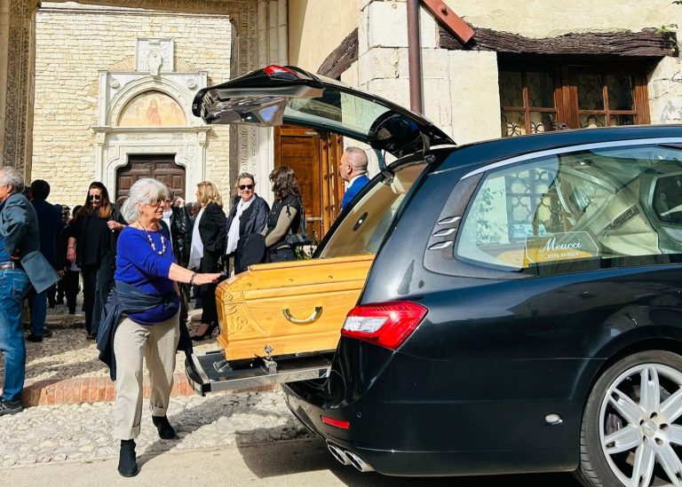 Tanti amici hanno dato l’ultimo saluto a Tersilio Leggio