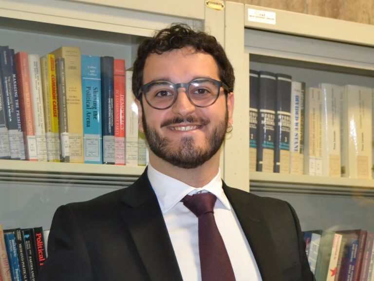 Massimo Giorgi si dimette dalla presidenza di MenteLocale OdV. Gli succede Francesco Principessa