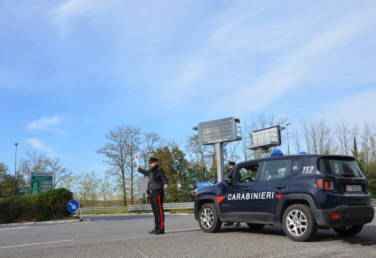 Inseguimento per le vie di Magliano Sabina. Arrestato un uomo