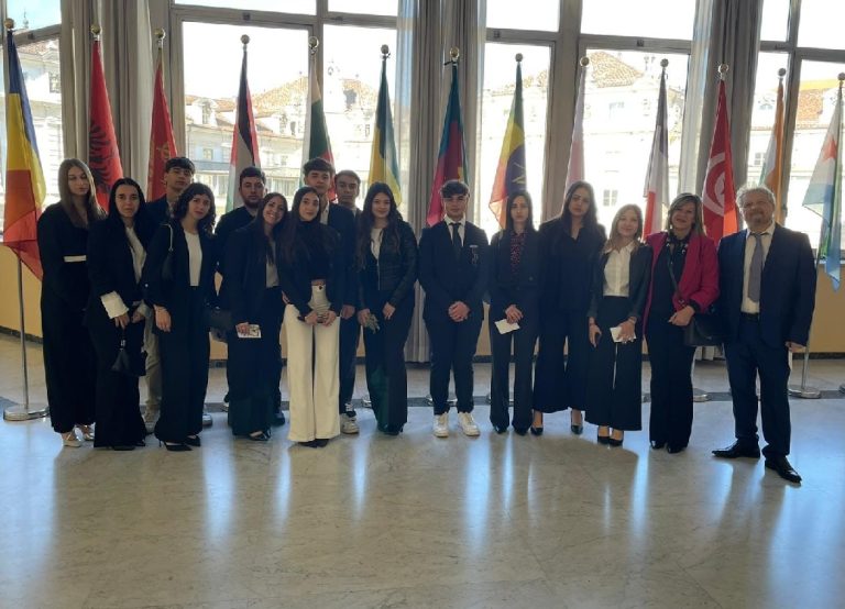 Gli studenti della classe 4 BA del Rosatelli di Rieti premiati a Torino su oltre 300 ragazzi
