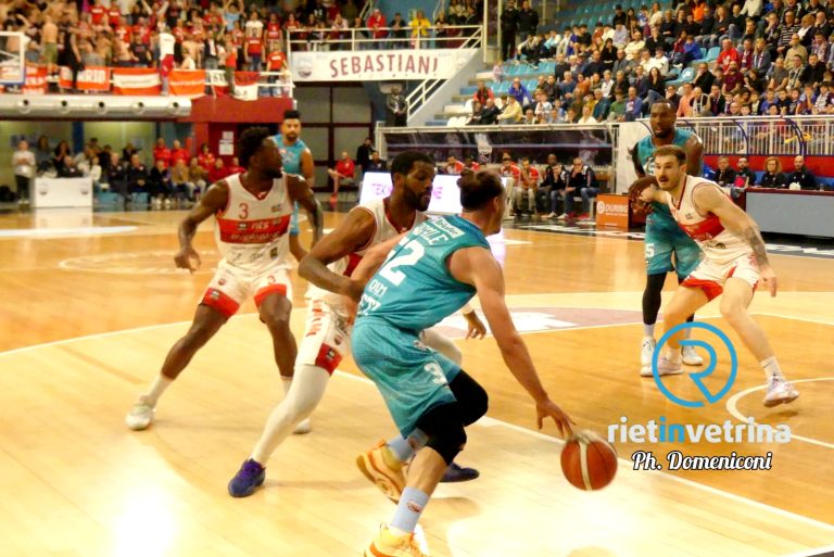 Play-off, la Real Sebastiani vince una entusiasmante Gara 1 contro Rimini
