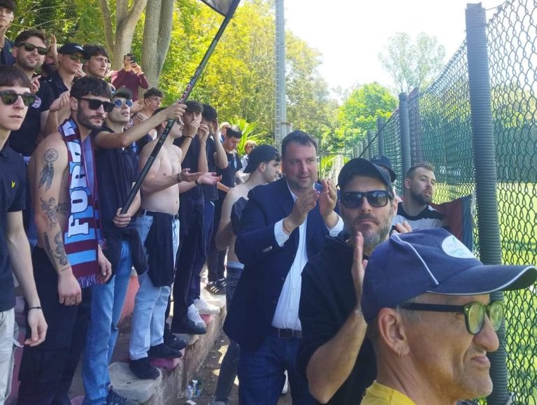 Grande tifo del CUR per la SSA Rieti. Insieme per la Serie D