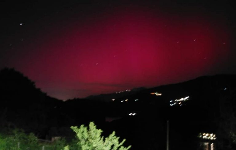 Aurora boreale sul Lago del Salto