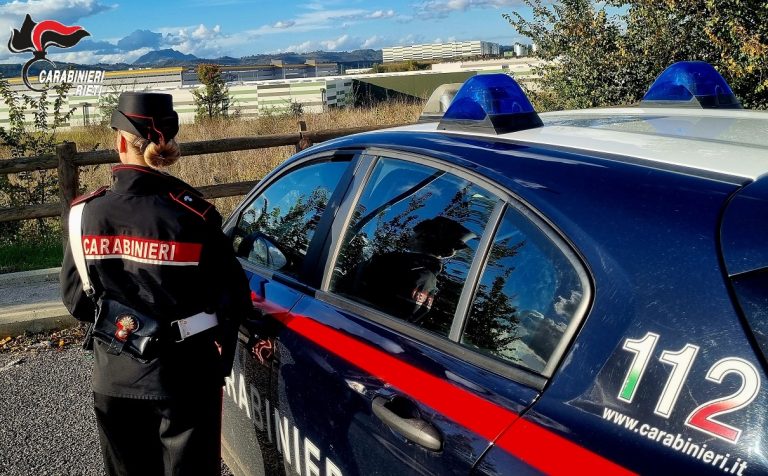 Extracomunitario aggredisce ragazza che non corrisponde le sue avances. Arrestato dai Carabinieri