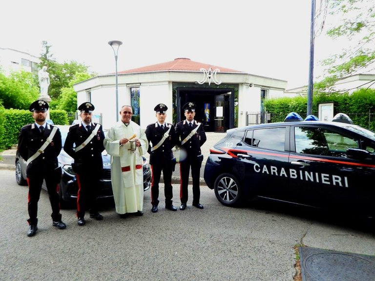 Benedette le auto dei Carabinieri di Rieti per Santa Rita da Cascia