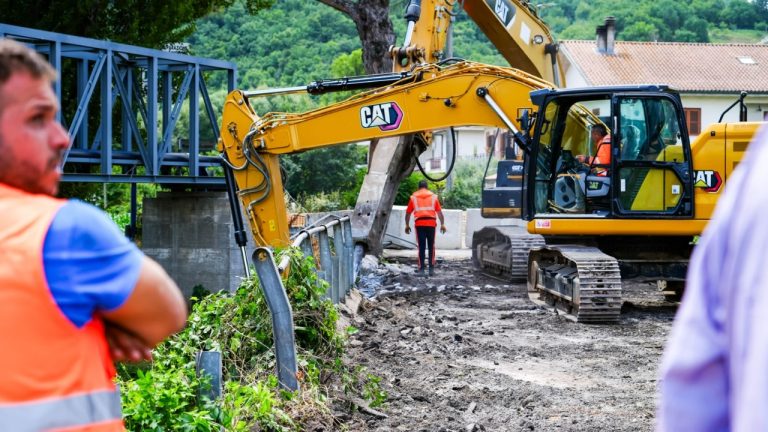 Emili: “Dopo 70 giorni iniziato il cantiere del Ponte Turano. Chi provvederà a ristorare i danni subiti per la chiusura anticipata?”
