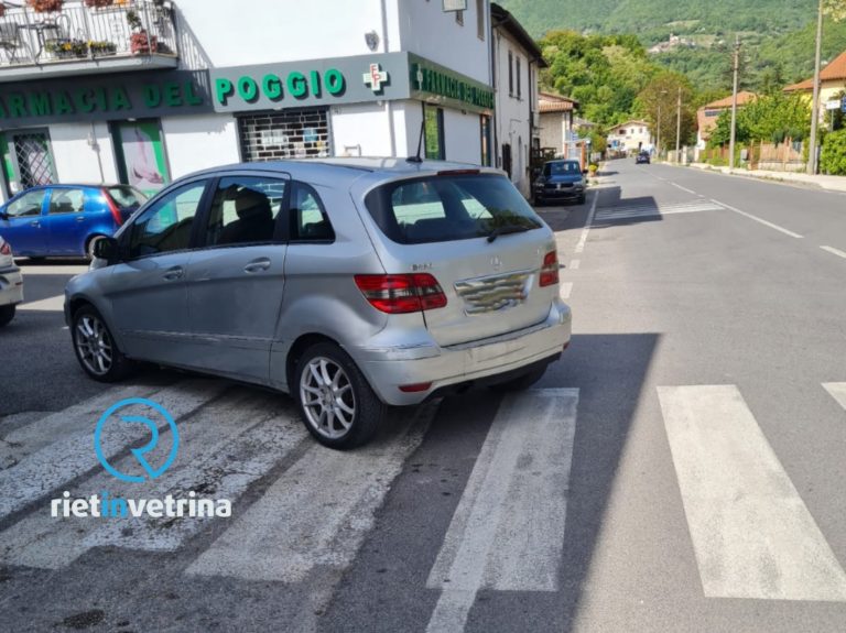 SEI TU IL REPORTER – “Perché continuate a posteggiare sulle strisce pedonali”