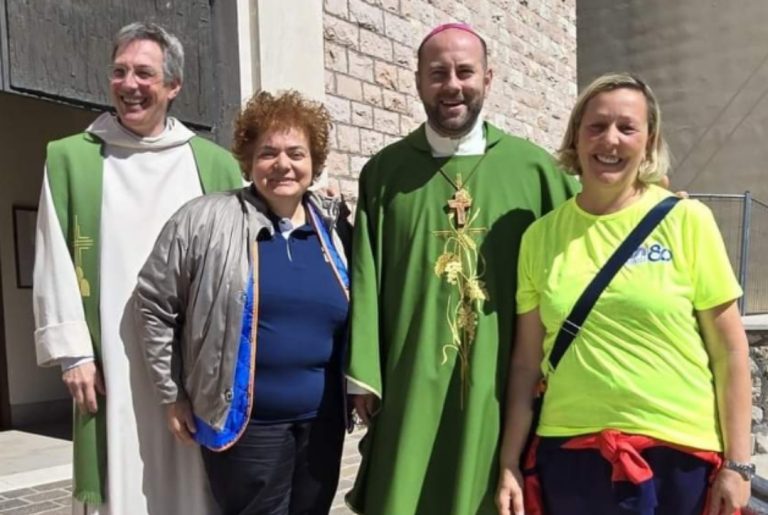 Serafina Grandolfo del CSI Bari sul Terminillo con Piccinonna e la presidentessa CSI Rieti