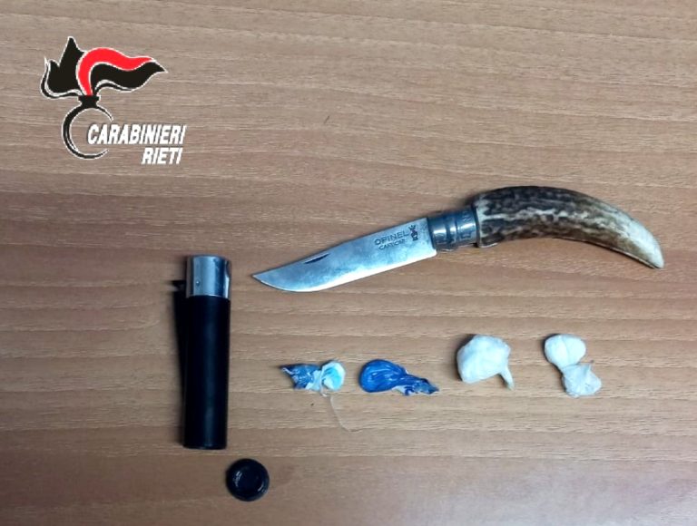 Borgorose, trovato con cocaina e un coltello. Denunciato dai Carabinieri