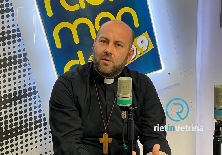 ►VIDEO – Il vescovo Vito Piccinonna ospite di Rietinvetrina e Radiomondo