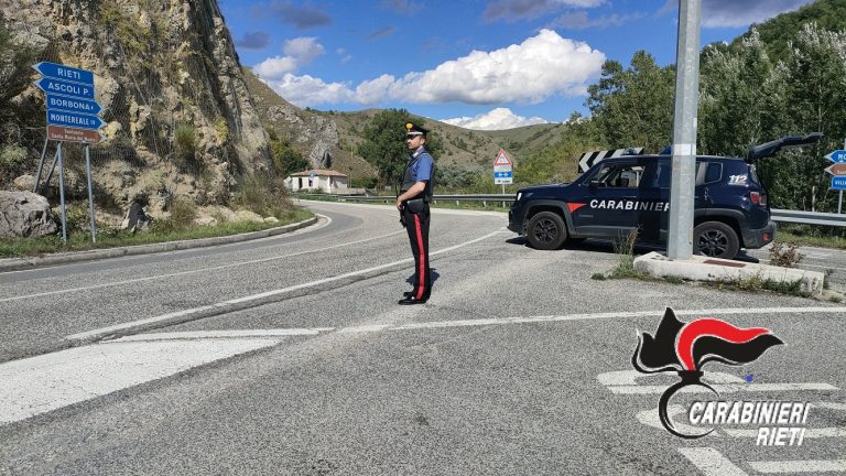 Due campani si fingono avvocati e carabinieri per truffare le persone