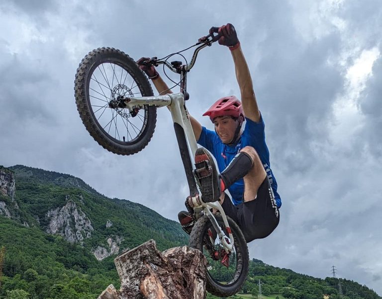 Per Diego Crescenzi stage con la Nazionale italiana di bike trials ad Ardesio (Bergamo)