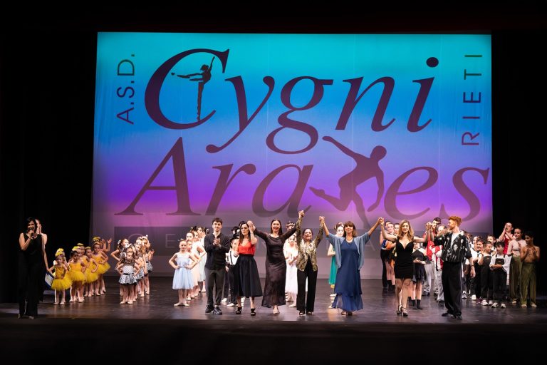 L’ASD CygniArades chiude l’anno al Teatro Flavio Vespasiano