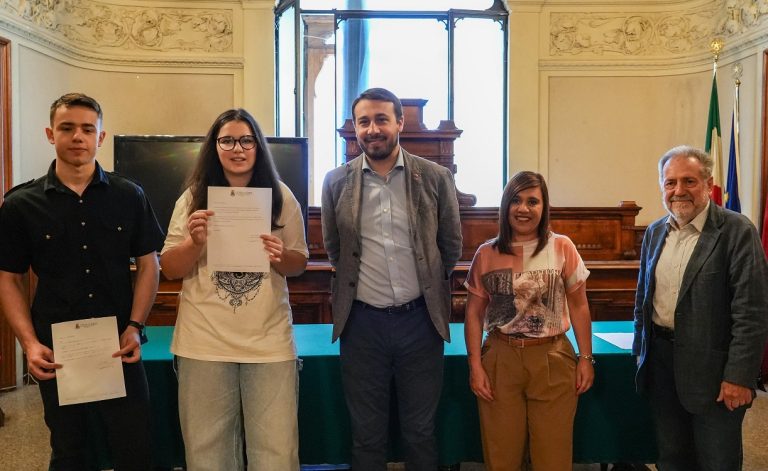 Ragazzi reatini in partenza per ITO. Il saluto del sindaco Sinibaldi e della presidente del Comitato Gemellaggi Occhiodoro