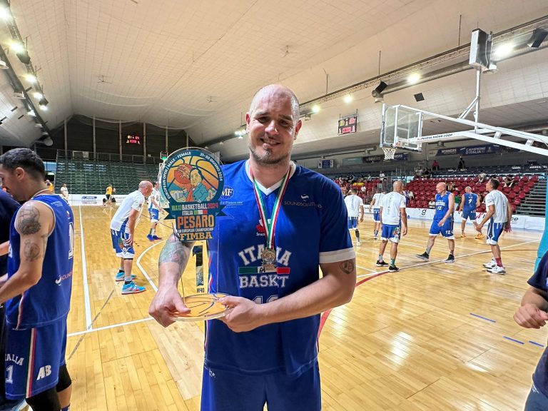 Simone Bagnoli protagonista nella vittoria dell’Italia Over 40 che si conferma Campione d’Europa