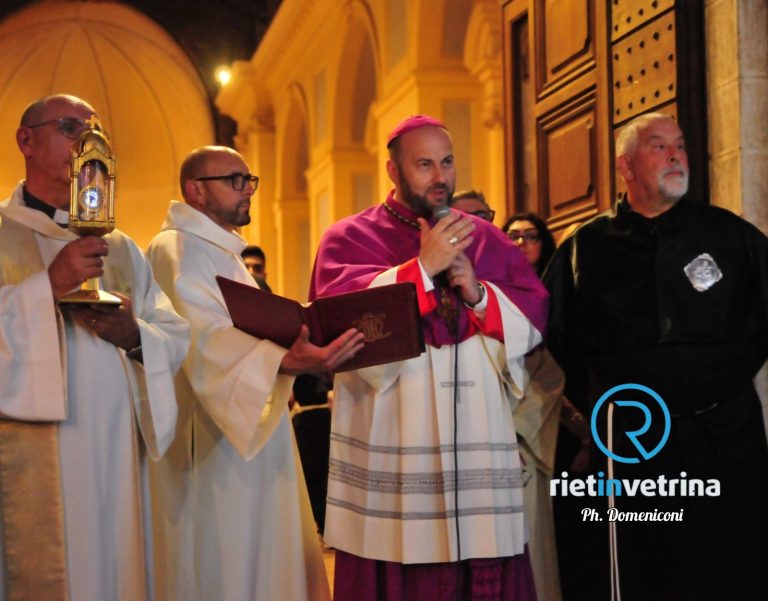 ►VIDEO – Allocuzione vescovo Piccinonna e rientro di sant’Antonio nella Basilica di Sant’Agostino