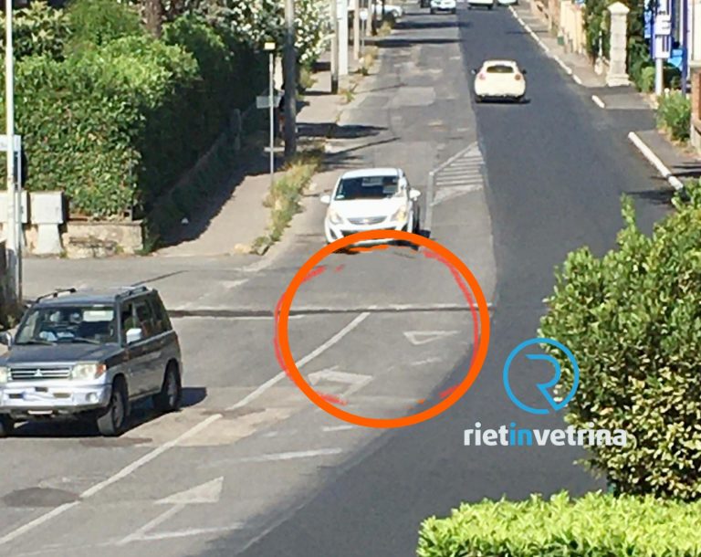 SEI TU IL REPORTER – “Il nuovo asfalto di via Salaria per L’Aquila subito rovinato da una toppa”