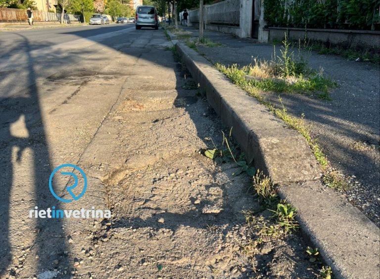 SEI TU IL REPORTER – Francesco: “In via Borsellino non abbiamo più buche, ma crateri”