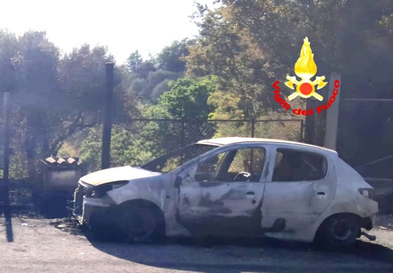 In fiamme auto GPL