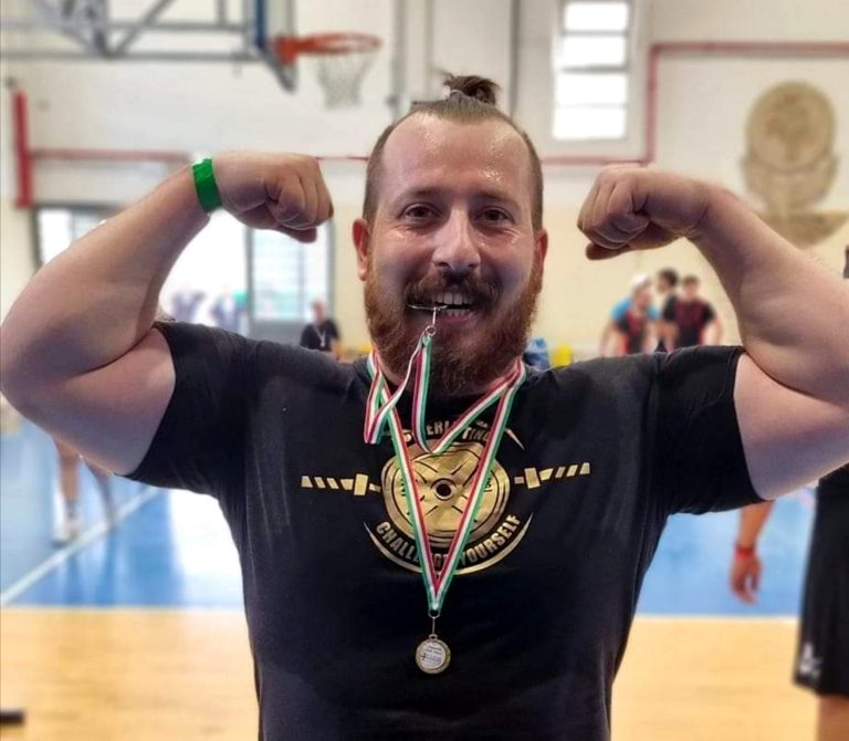 Il reatino Marco Colasanti vince l’argento nel sollevamento pesi alla Vesuvio Cup 2024