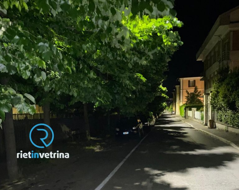 SEI TU IL REPORTER – “Via Loreto Mattei ha lampioni preistorici, è sempre al buio. Può succedere di tutto”