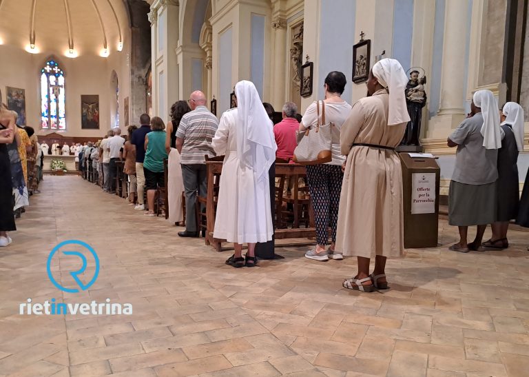 Sant’Agostino gremita per l’ultimo saluto a monsignor Salvatore Nardantonio