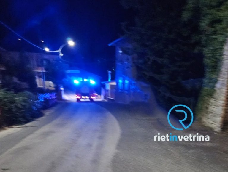 Vigili del Fuoco portano acqua agli animali assetati della frazione San Sebastiano