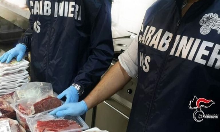Controlli NAS, a Rieti riscontrate carenze igieniche e carne mal congelata in un ristorante zona Terminillo