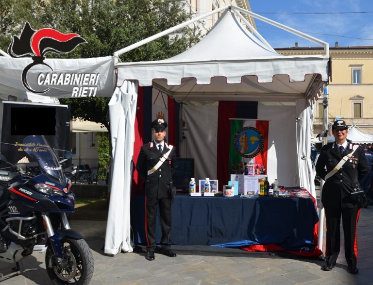 L’Arma Carabinieri di Rieti ti aspetta col suo stand in piazza Cesare Battisti fino al 1° settembre