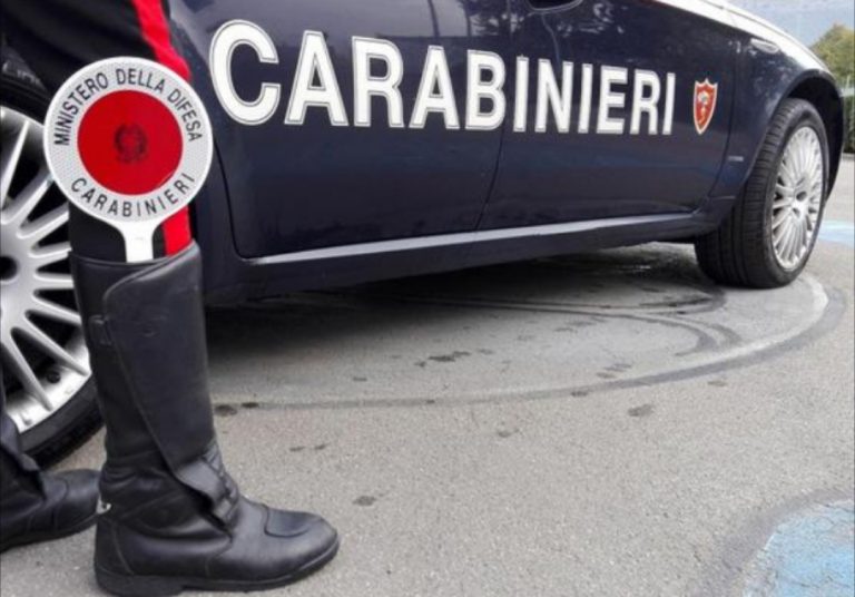 Evade dai domiciliari e i Carabinieri scoprono che rubava anche energia elettrica