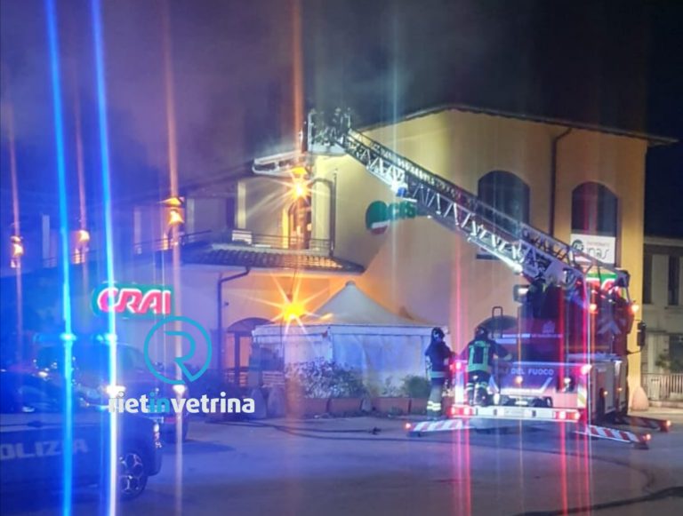 Incendio nello stabile del patronato INAS-CISL in via Raccuini