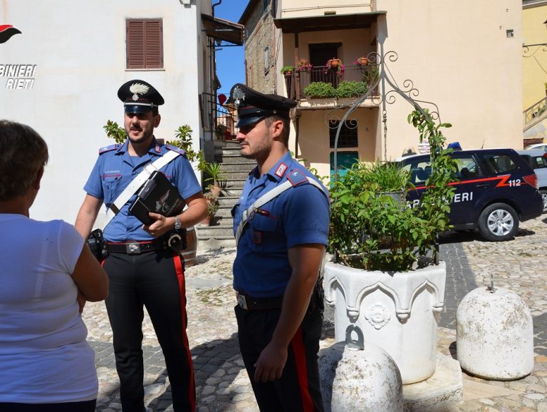 Scommette fino a spendere 1.500 euro, ma non ha i soldi per pagare. Fermato 26enne africano