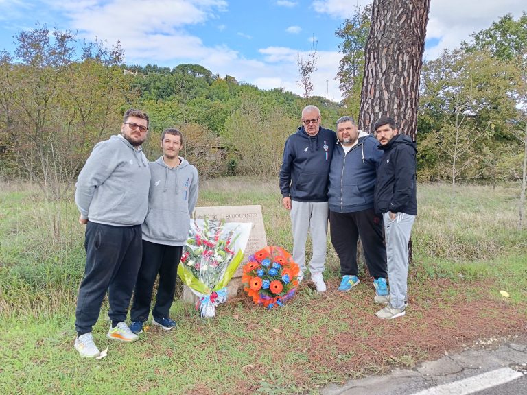 La NPC Rieti depone un mazzo di fiori sul luogo dello schianto di Willie Sojourner