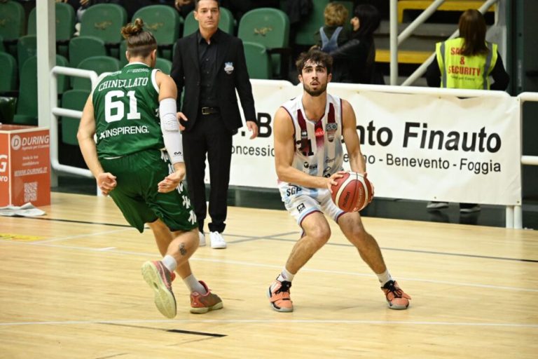 La Real Sebastiani espugna il Pala Del Mauro