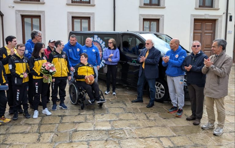 La Fondazione Varrone dona un pulmino all’Associazione Fortitudo Rieti: un nuovo passo verso l’inclusione sociale