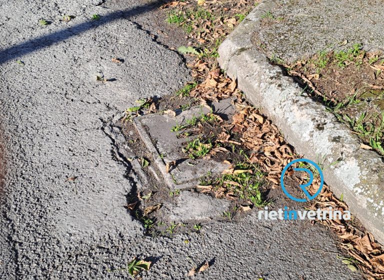 SEI TU IL REPORTER – “Caditoie occluse anche in via Ugo La Malfa”