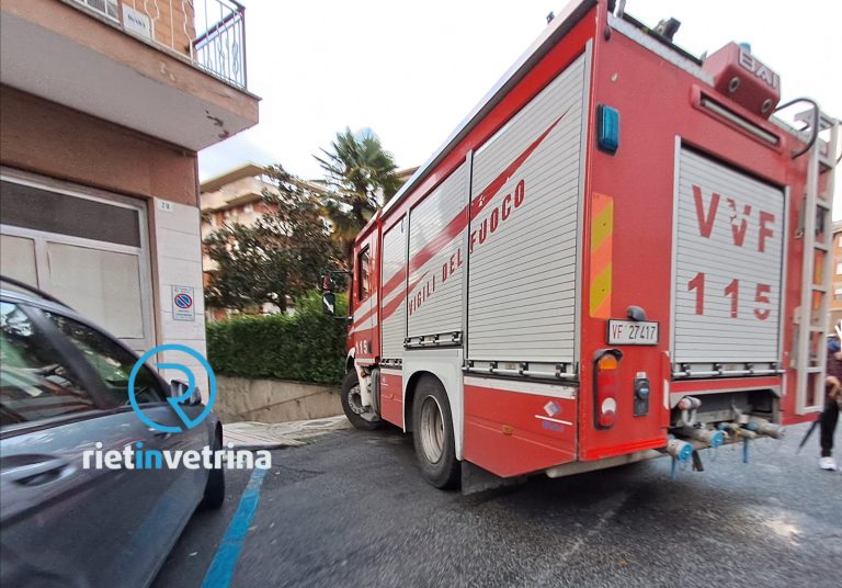 Soprusi ad una anziana. Polizia interviene a Città Giardino in ausilio ai VVF e trova donna in precarie condizioni igieniche