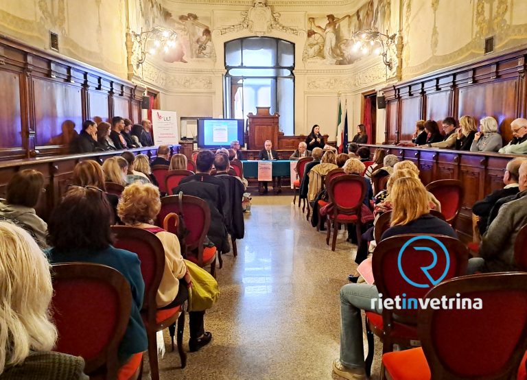 Dopo il convegno sulla corretta alimentazione prosegue l'”Ottobre Rosa 2024″