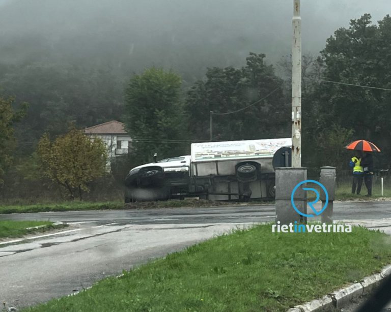 Furgone della CLAR finisce fuori strada sulla Terminillese