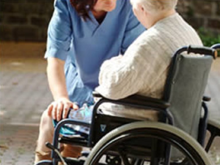 Il Difensore Civico della Regione Lazio presenta “Il Difensore Civico nei centri anziani”