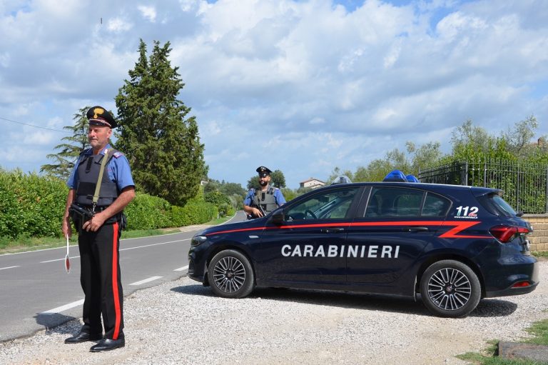 Arrestati due ladri che erano entrati in un’abitazione privata