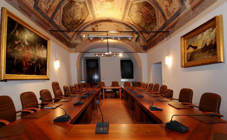 Fondazione Varrone, online avviso diretto ad enti pubblici e soggetti privati senza scopo di lucro che operano in provincia di Rieti
