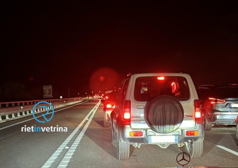 Coda infinita di auto sulla Rieti – Roma