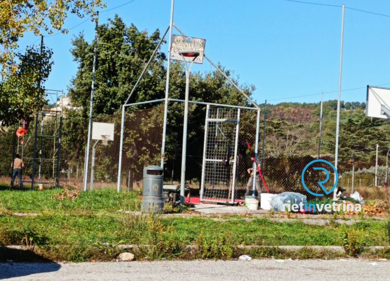 Dopo la pubblicazione su Rietinvetrina ripresi dopo 5 mesi i lavori al campo da basket di Vazia