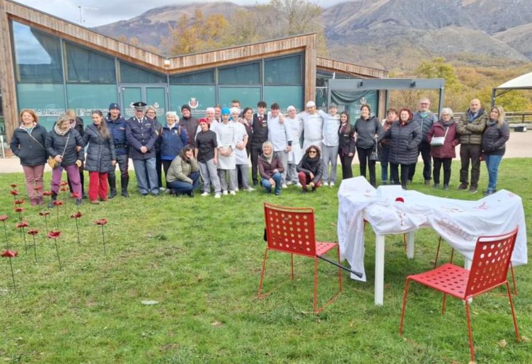 Ad Amatrice la mostra “Fiori sospesi” della Casa delle Donne