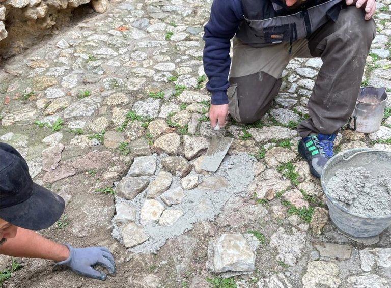 Intervento di manutenzione straordinaria nel centro storico di Casperia