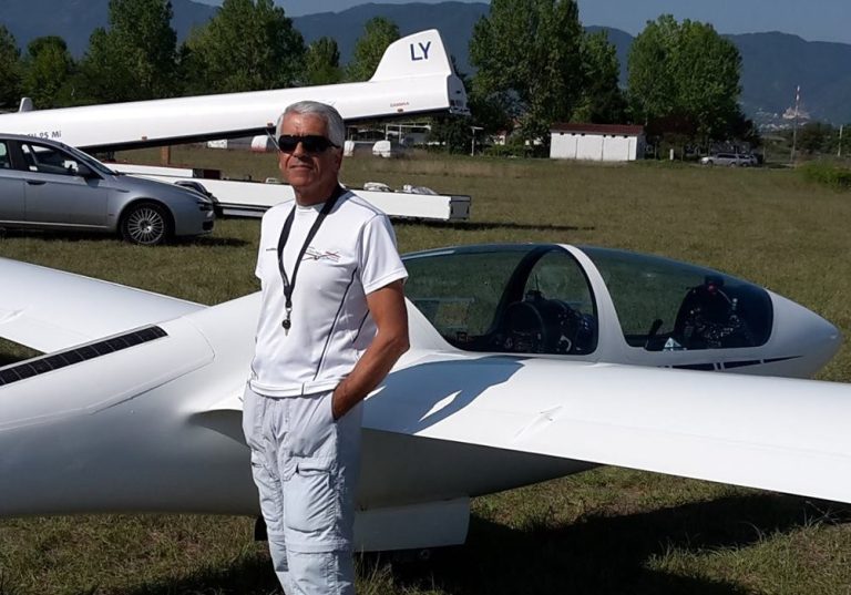 ►VIDEO – Il campione reatino di Volo a Vela, Roberto Reginaldi, ci porta con il suo aliante ad oltre 6.500 metri di quota ad Est di Arezzo