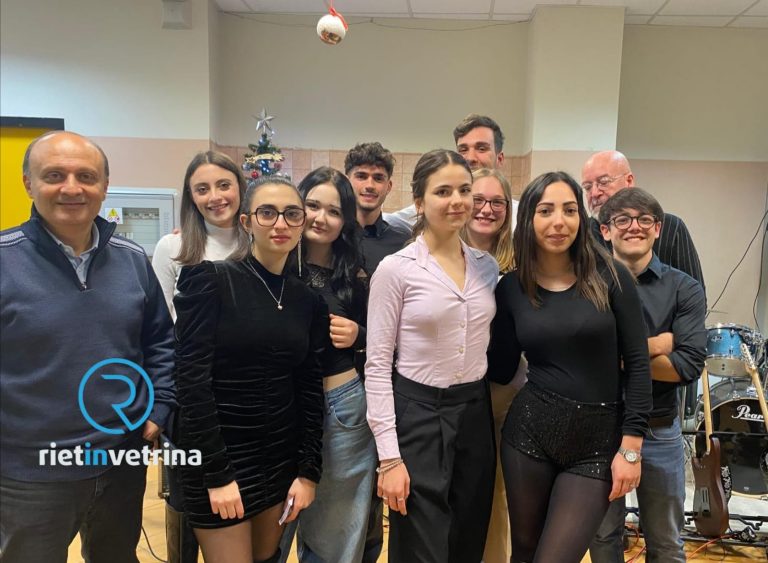 La Festa di Natale in Convitto: momento di condivisione e gioia al Costaggini di Rieti – LE FOTO