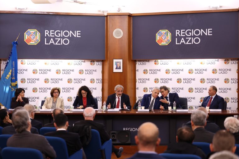 Lazio, firmato accordo per l’assistenza territoriale e domiciliare agli anziani